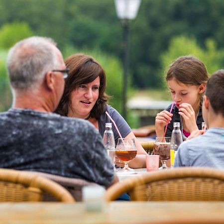 Oostappen Vakantiepark Hengelhoef Nv Aan de Wolfsberg エクステリア 写真