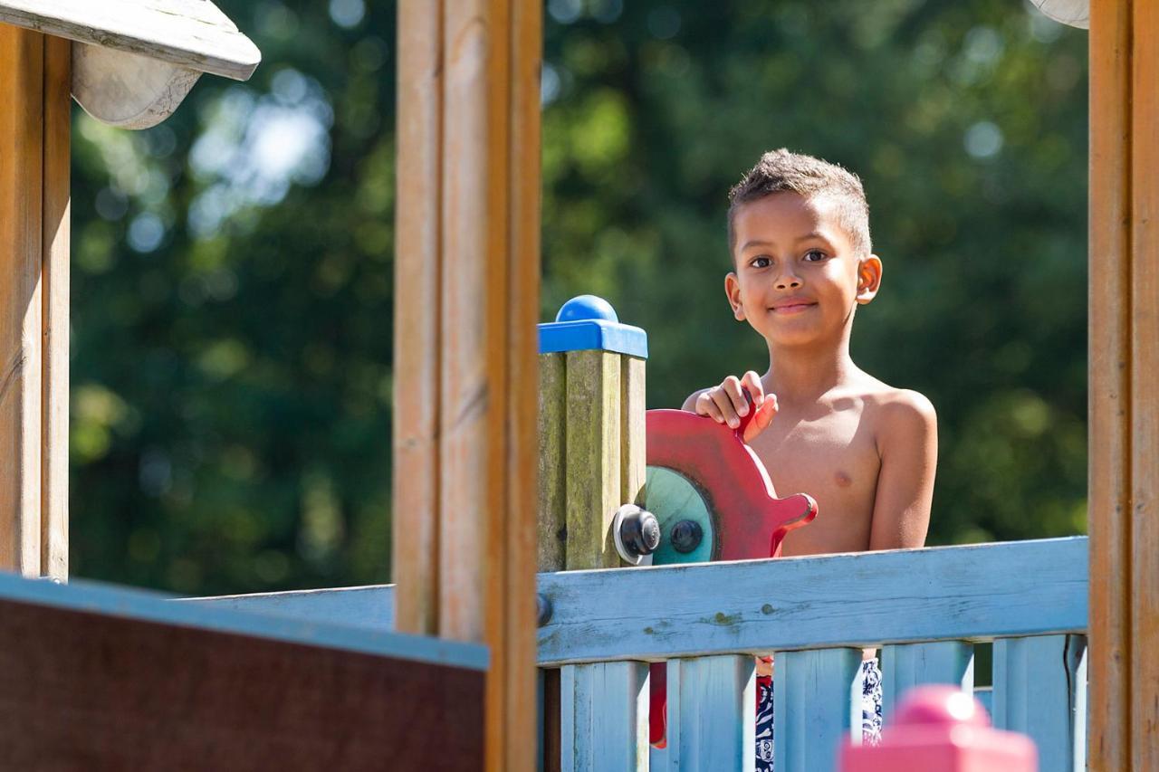 Oostappen Vakantiepark Hengelhoef Nv Aan de Wolfsberg エクステリア 写真