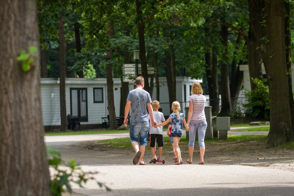 Oostappen Vakantiepark Hengelhoef Nv Aan de Wolfsberg エクステリア 写真