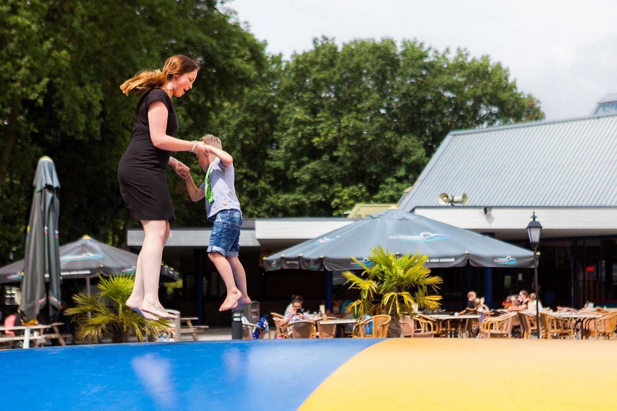 Oostappen Vakantiepark Hengelhoef Nv Aan de Wolfsberg エクステリア 写真